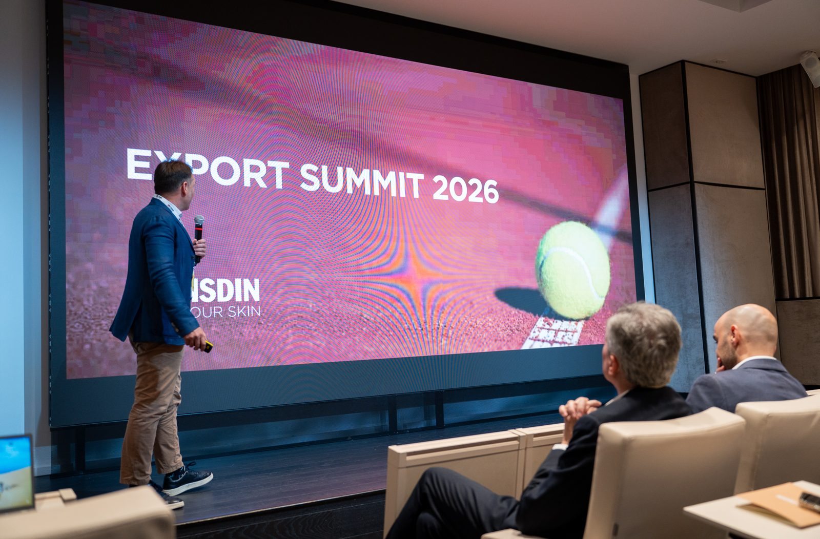 ISDIN Export Summit 2026 – presentation on stage